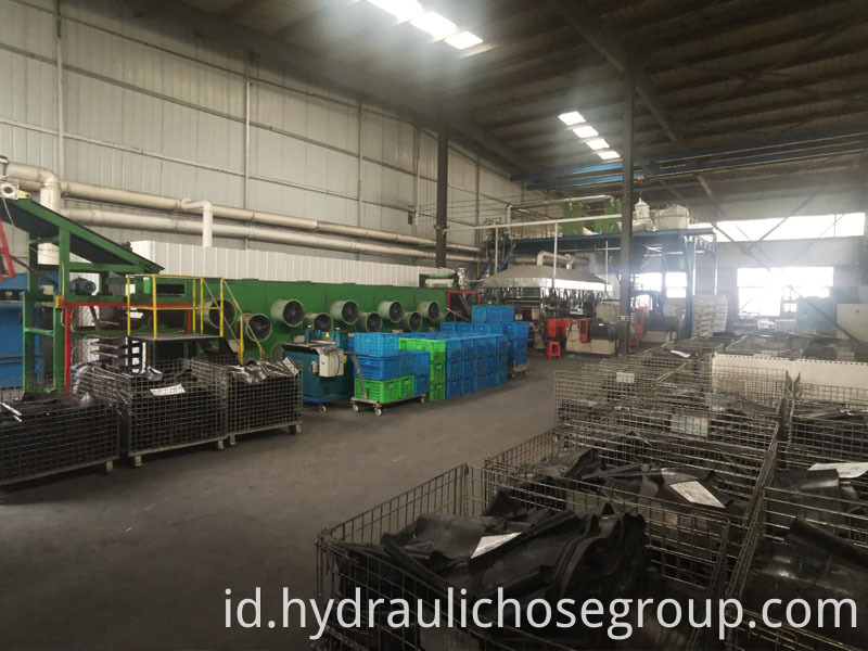Hydraulic Hose Rubber Mixer Cooling